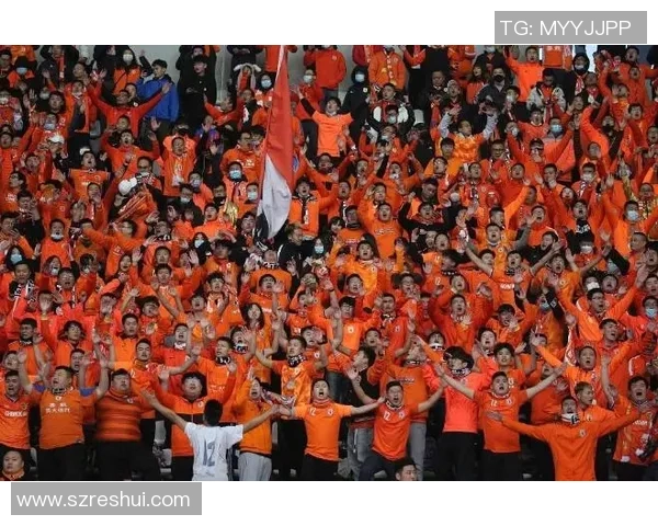 某知名球星加盟中国足球联赛 引发全城热议与球迷狂欢